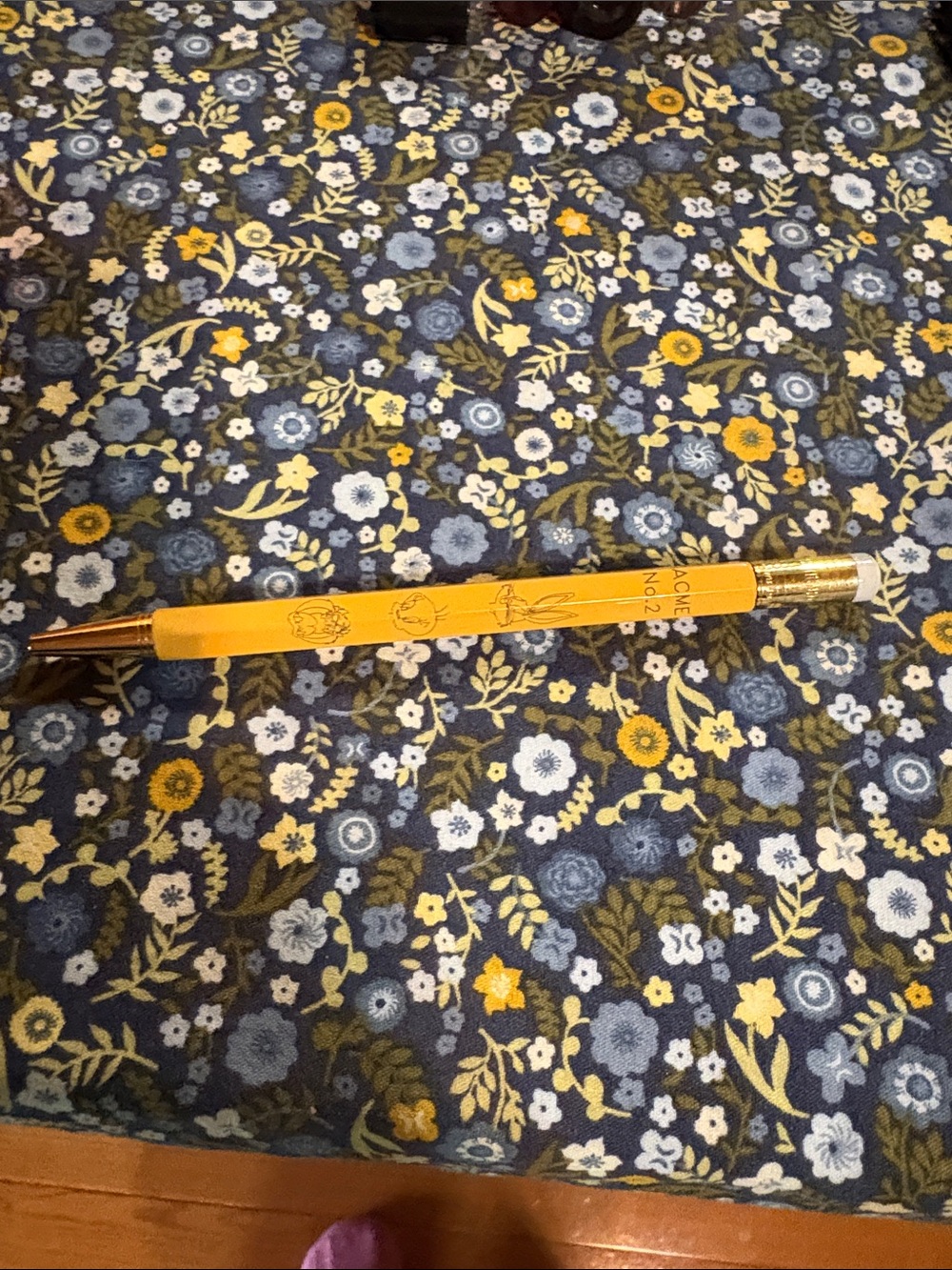 Acme no 2 Looney Toons Pen Metal and Heavy
